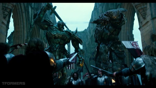 Transformers The Last Knight Theatrical Trailer HD Screenshot Gallery 018 (18 of 788)